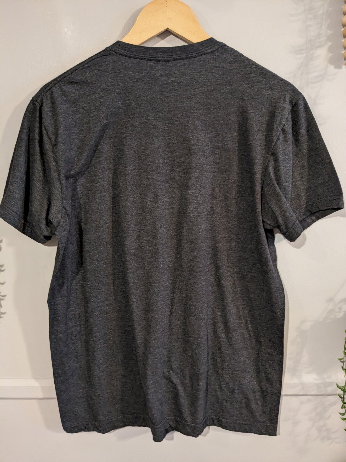 “Napping for three” SS graphic tee, Dark grey