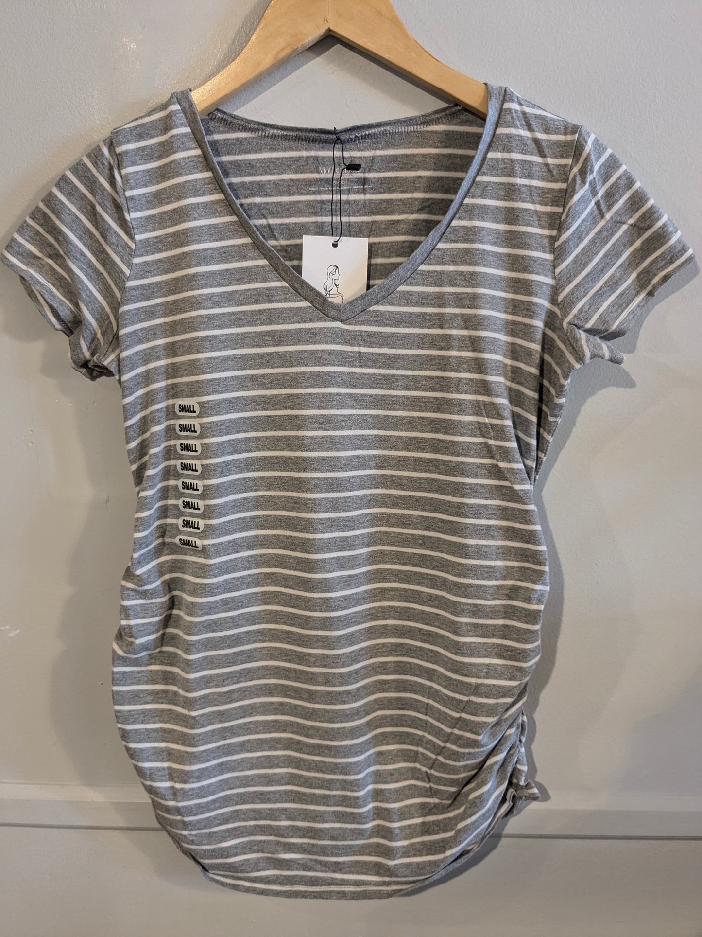 Essential fitted v-neck SS tee, Multi