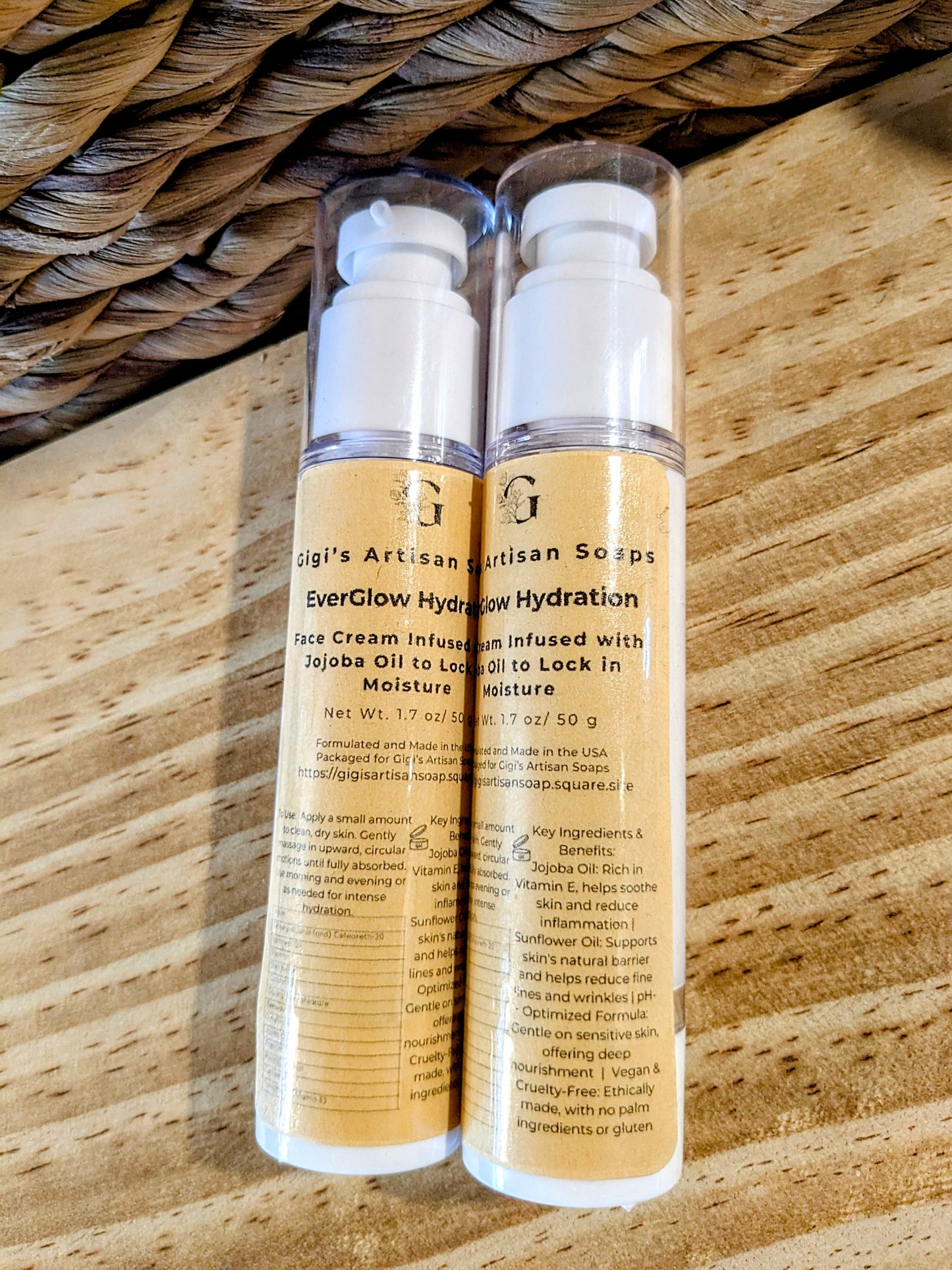 All-natural EverGlow Hydration face cream inf. w/ jojoba oil