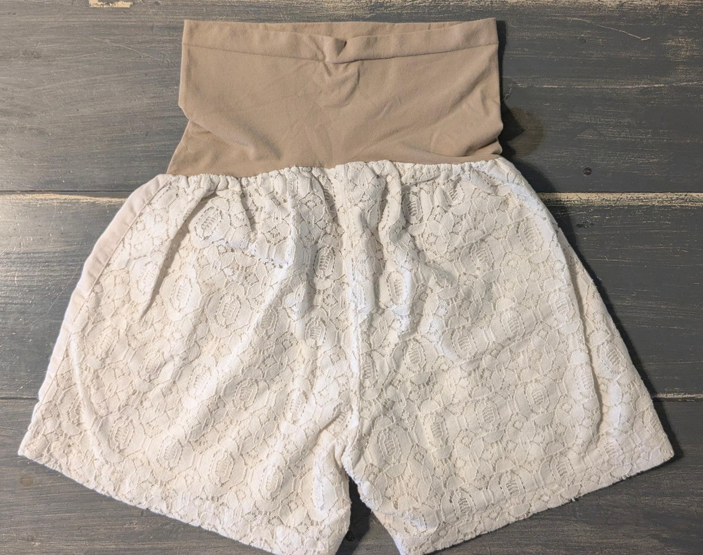 Lace casual full panel 4" shorts w/ pockets, Ivory