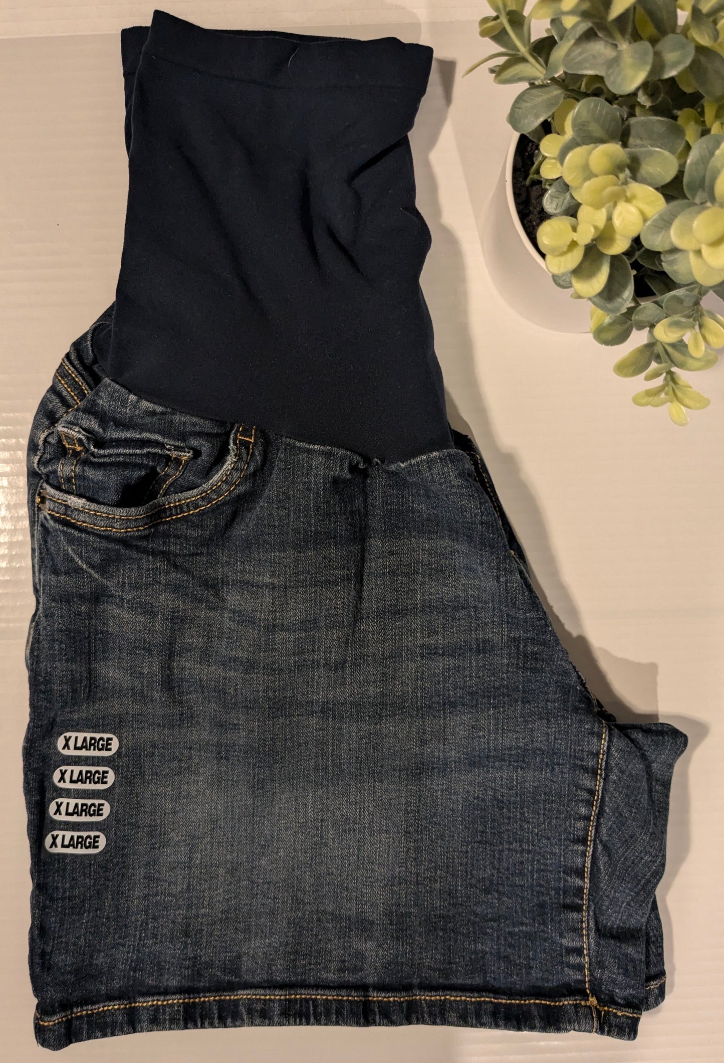 Classic full panel 6" denim shorts w/pockets, Dark wash