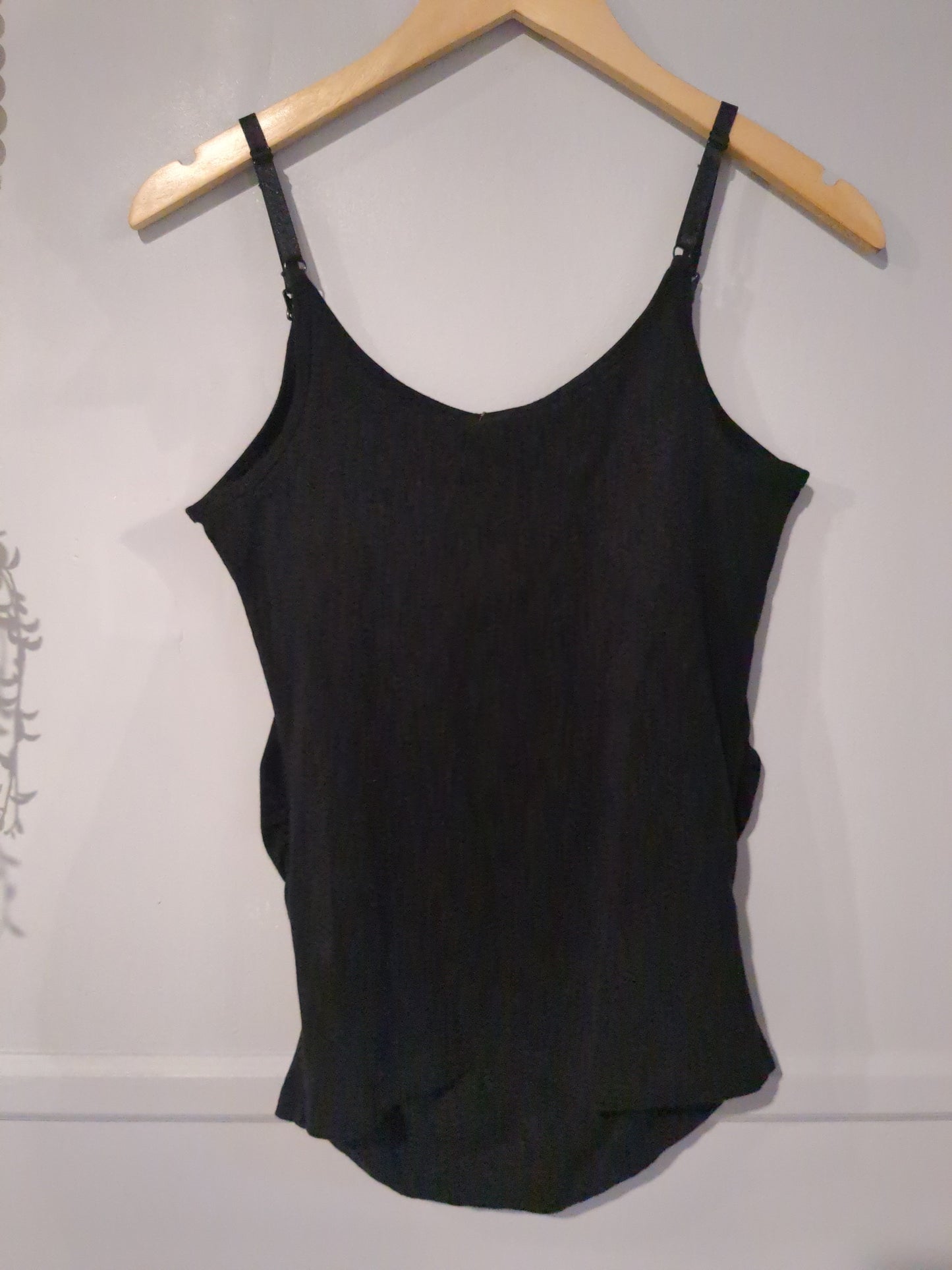Adjustable clasp strap fitted cami, Black -NF