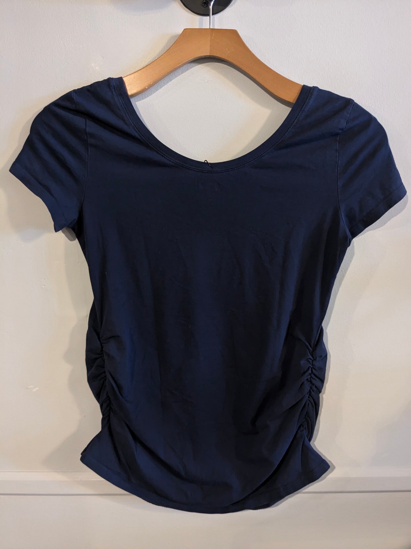 Essential fitted double scoop neck SS tee, Multi