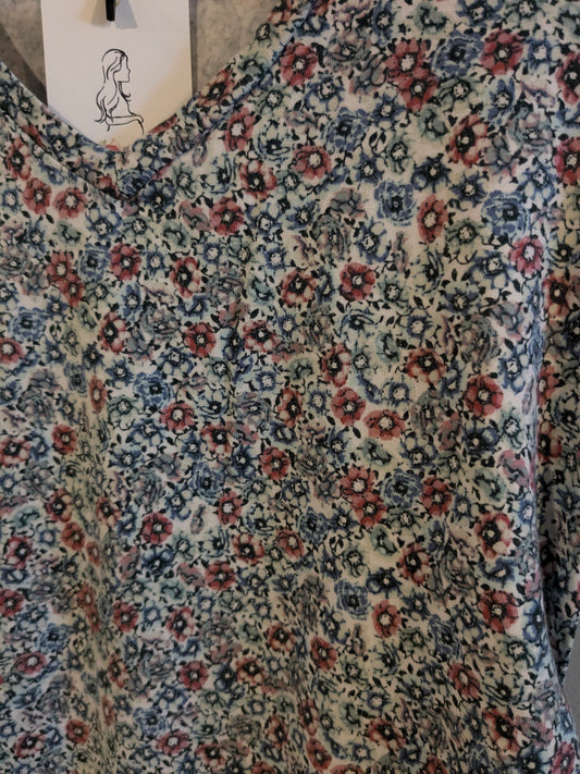 Essential fitted v-neck SS tee, Multi