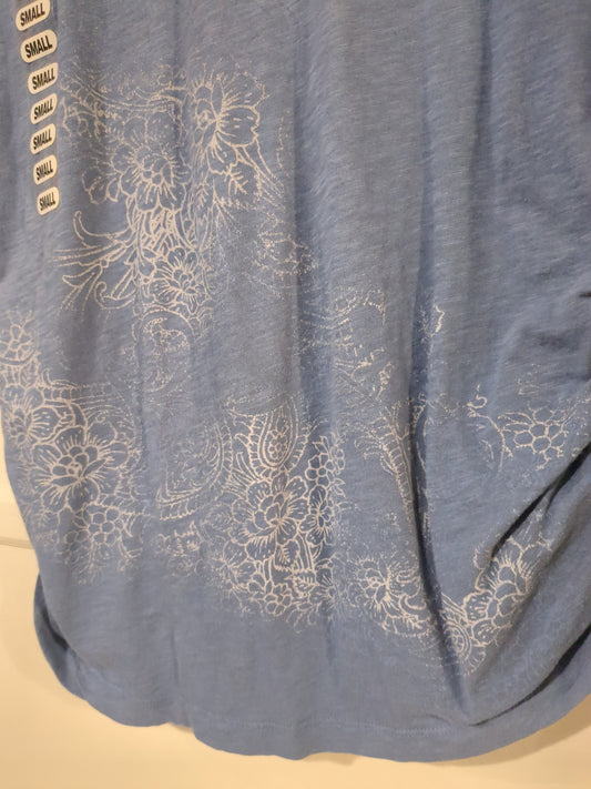 Vintage-y florals fitted round neck SS tee, Blue