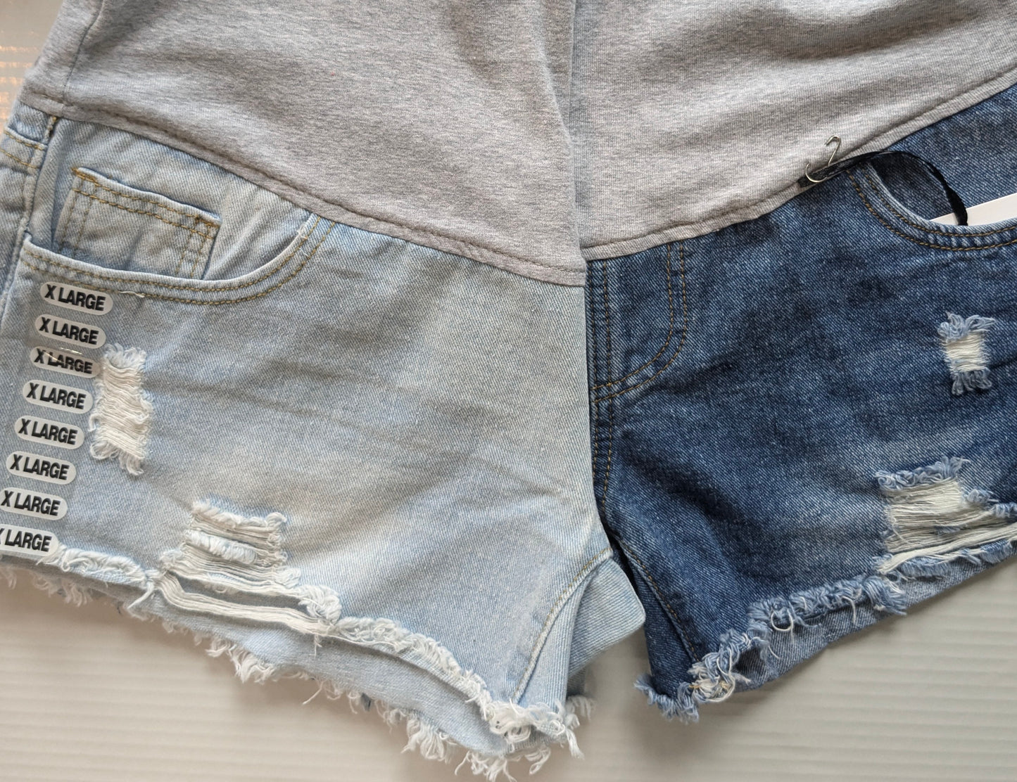 Adjustable full panel 3.5" raw hem denim shorts, Multi wash