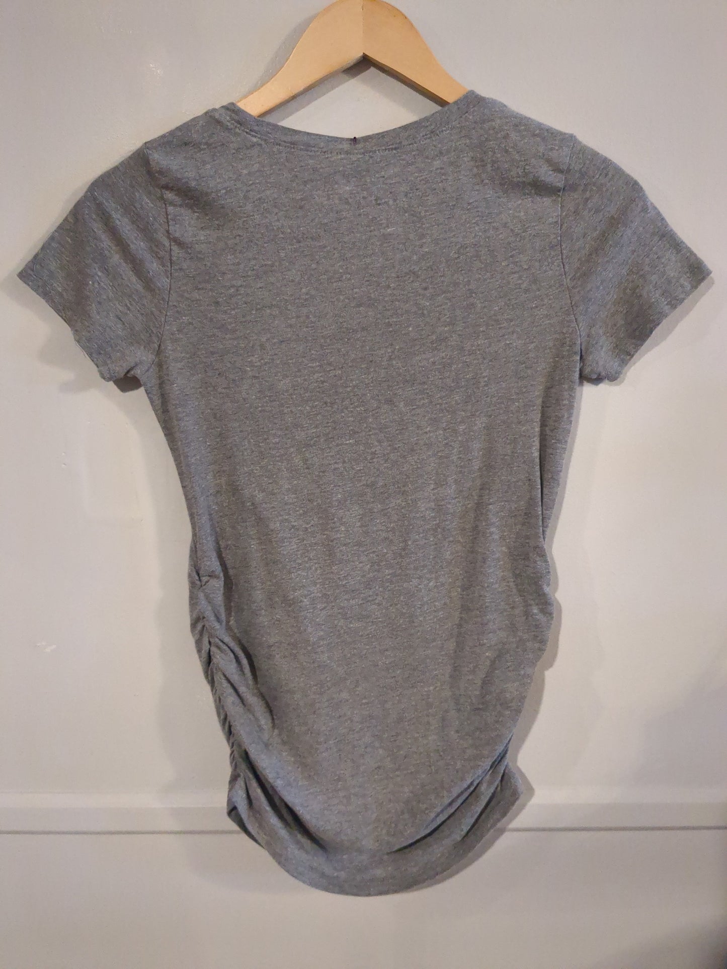 'Baby you're a firework' fitted SS graphic tee, Grey