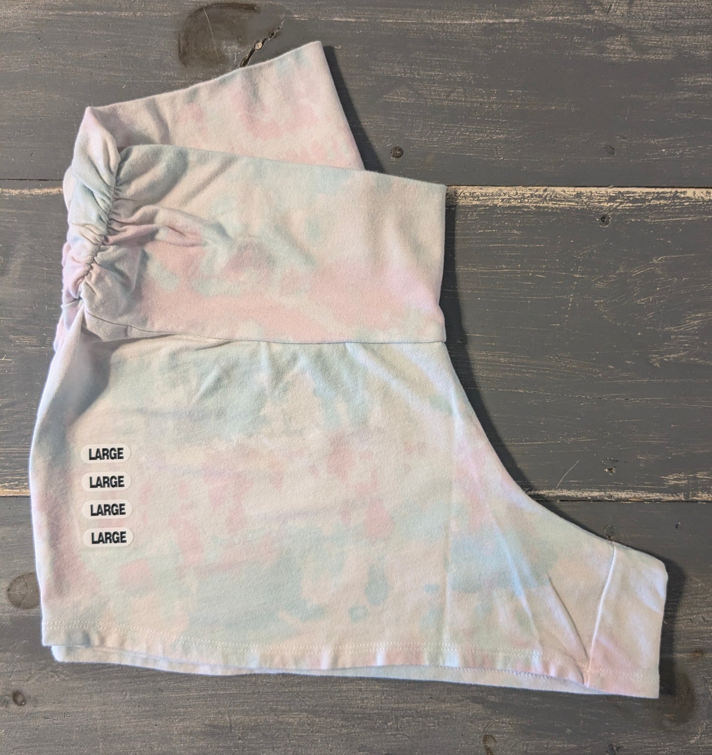 Ruched under-belly panel 3" lounge shorts, White tie-dye