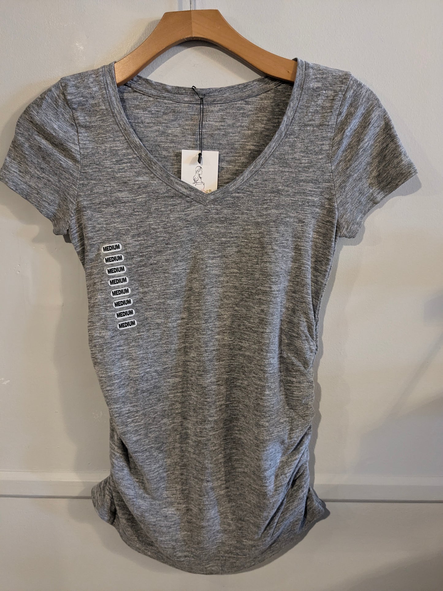 Essential fitted v-neck SS tee, Multi