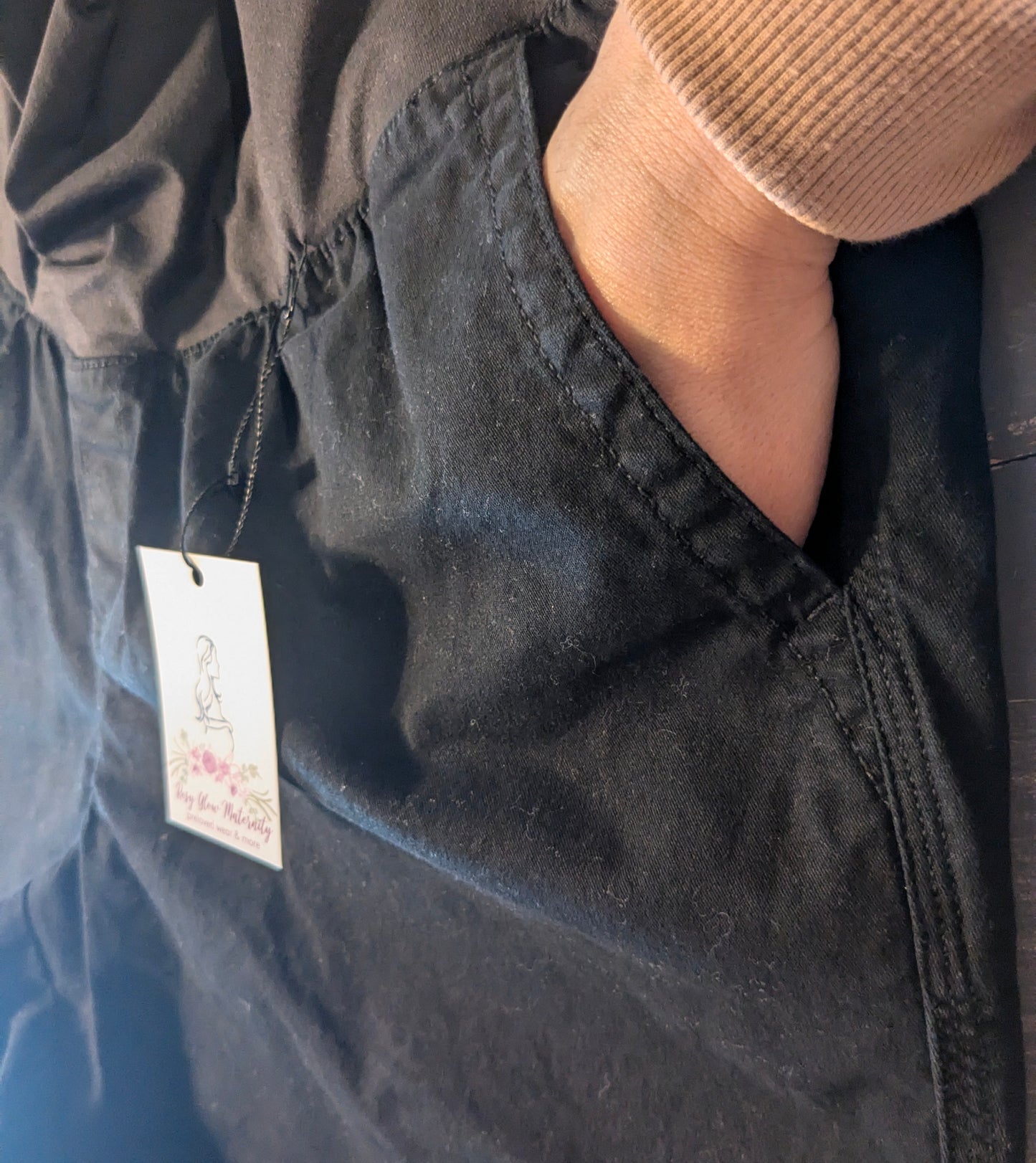 Mid panel casual 6.5" pocket shorts, Black