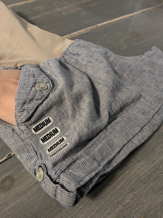 Full panel 3.5” cuffed hem linen shorts, Blue stripes