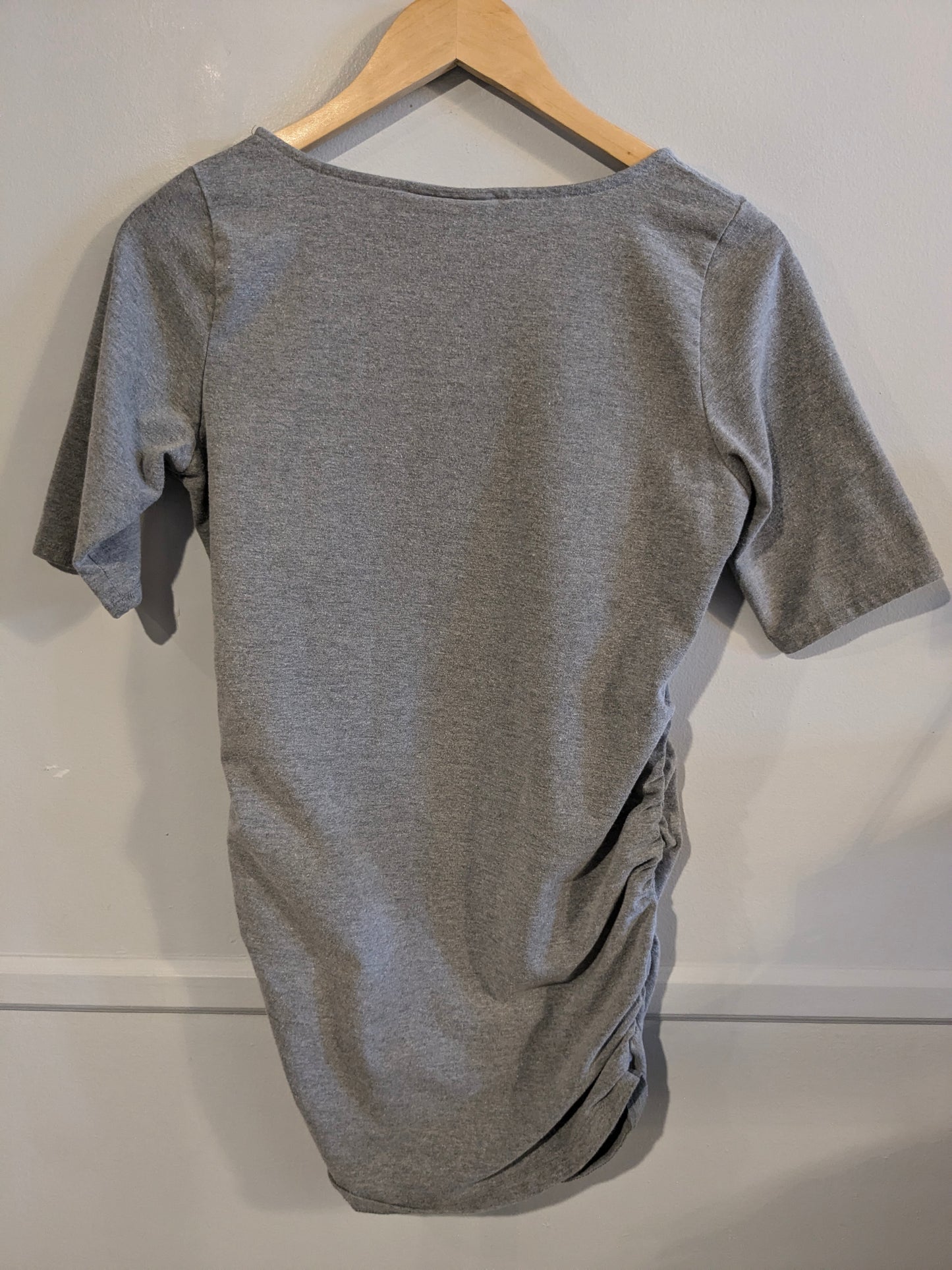 Essential fitted scoop neck SS tee, Grey