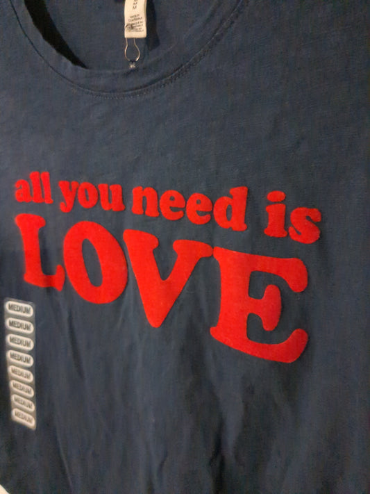 'all you need is LOVE' fitted graphic SS tee, Navy