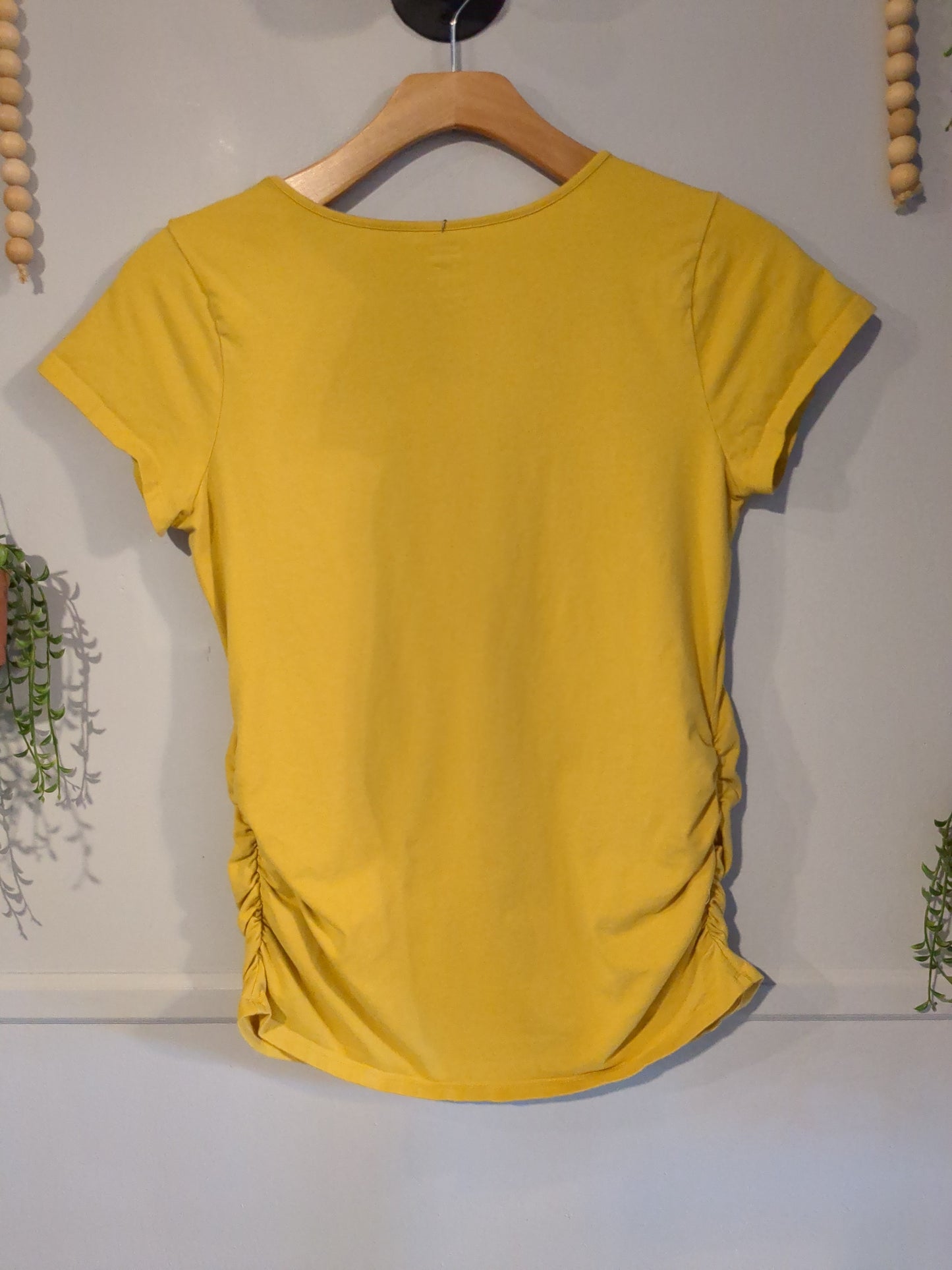 Vintage stye fitted v-neck SS tee, Salmon