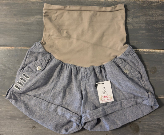 Full panel 3.5” cuffed hem linen shorts, Blue stripes