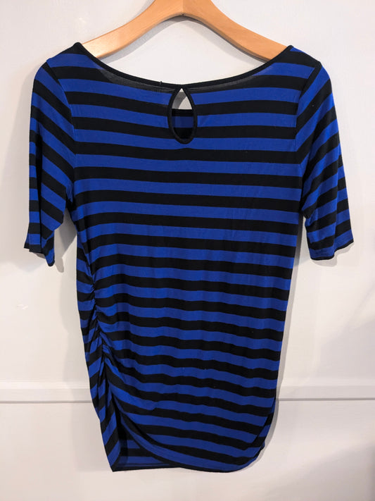 Essential rear keyhole fitted SS tee, Black stripes