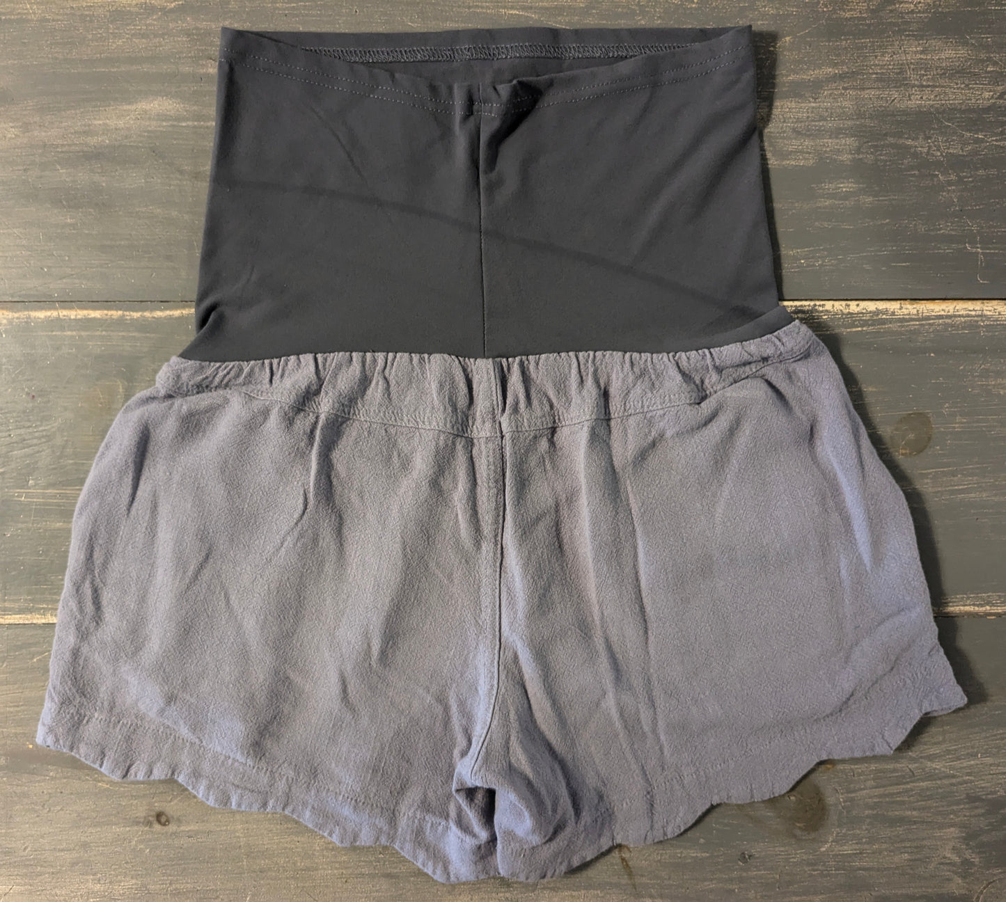 Scalloped trim full panel 3” linen shorts w/pockets, Dusty blue