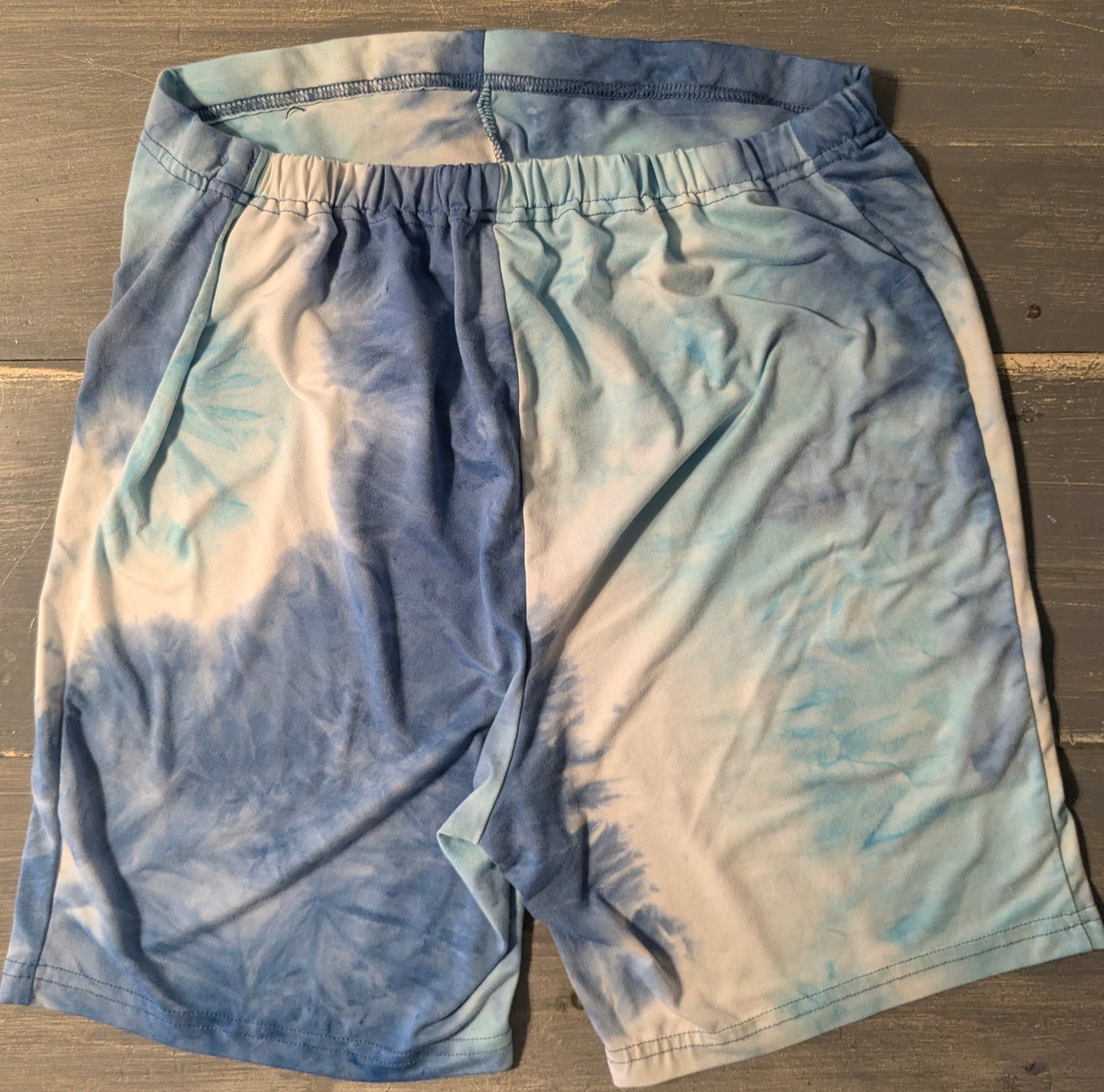 Seamless full panel 6" lounge shorts, Blue tie-dye