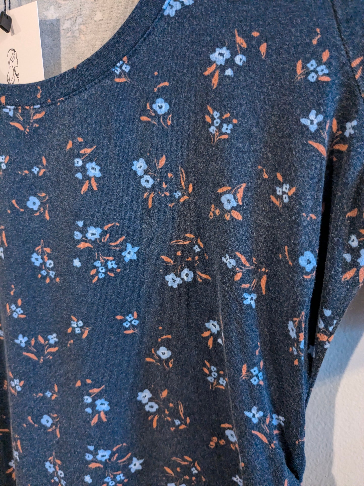 Essential fitted scoop neck SS tee, Multi