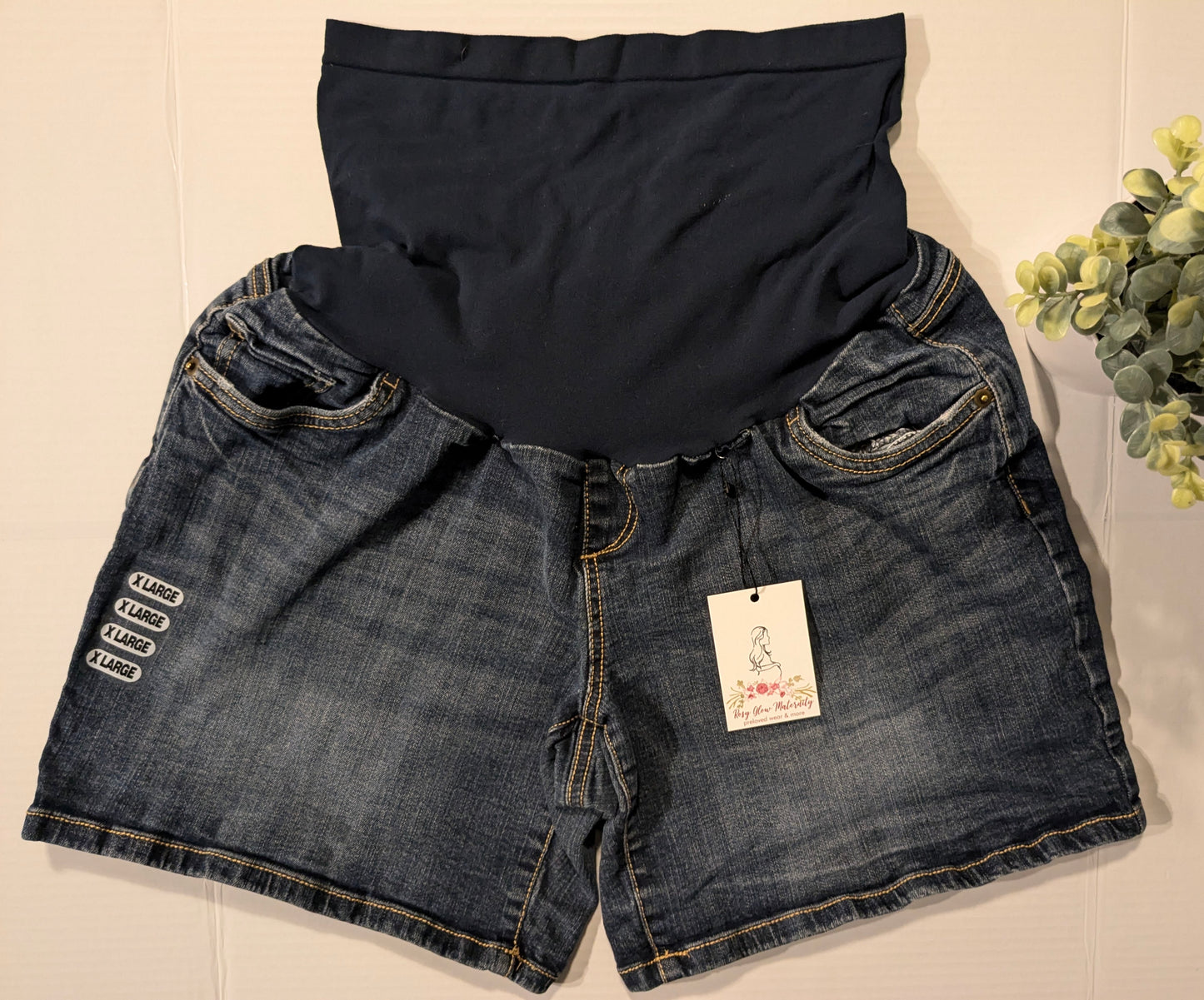 Classic full panel 6" denim shorts w/pockets, Dark wash