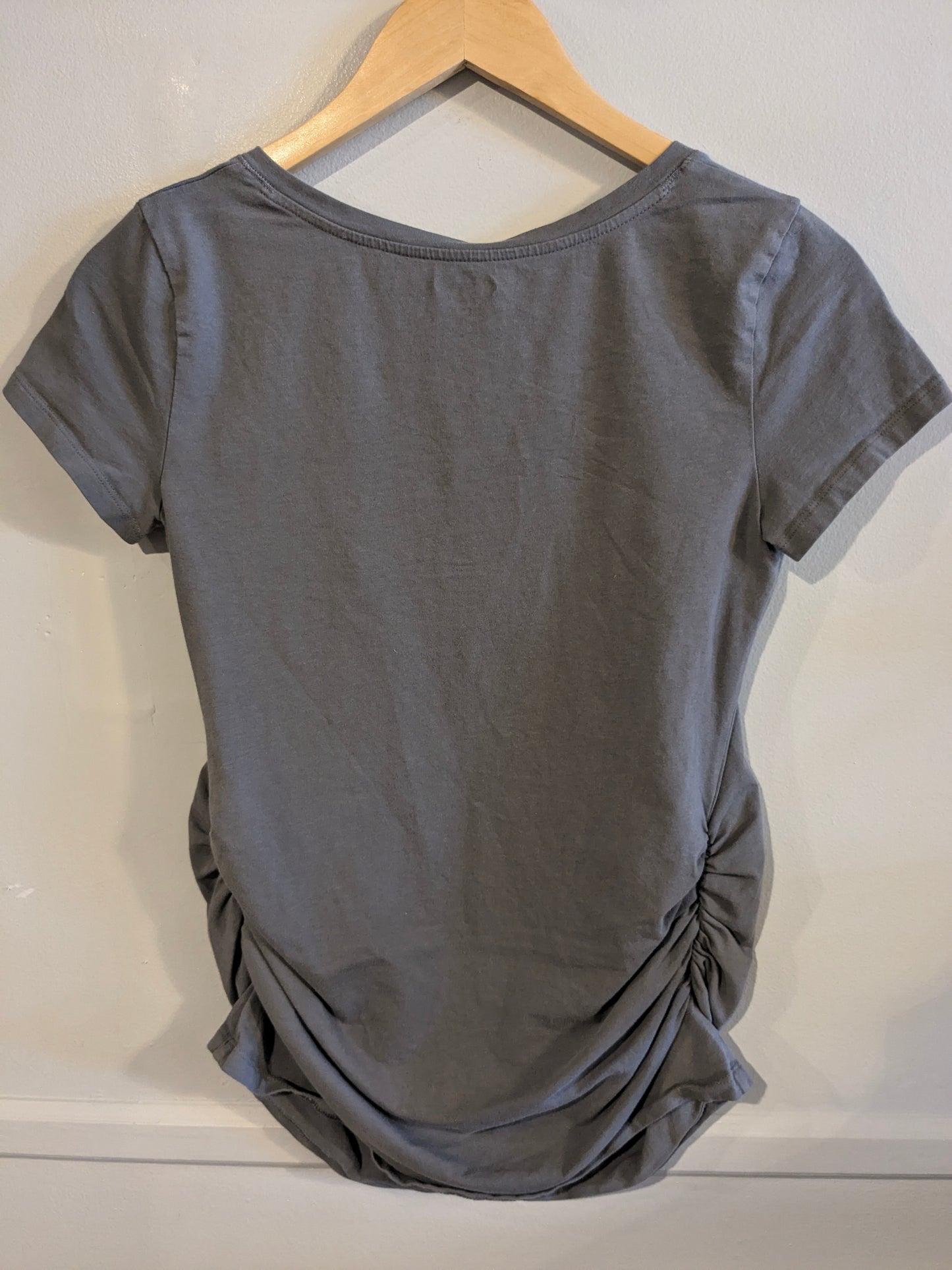 Essential fitted v-neck SS tee, Multi
