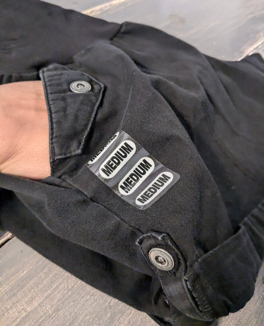 Full panel 4.5” cuffed casual shorts, Black