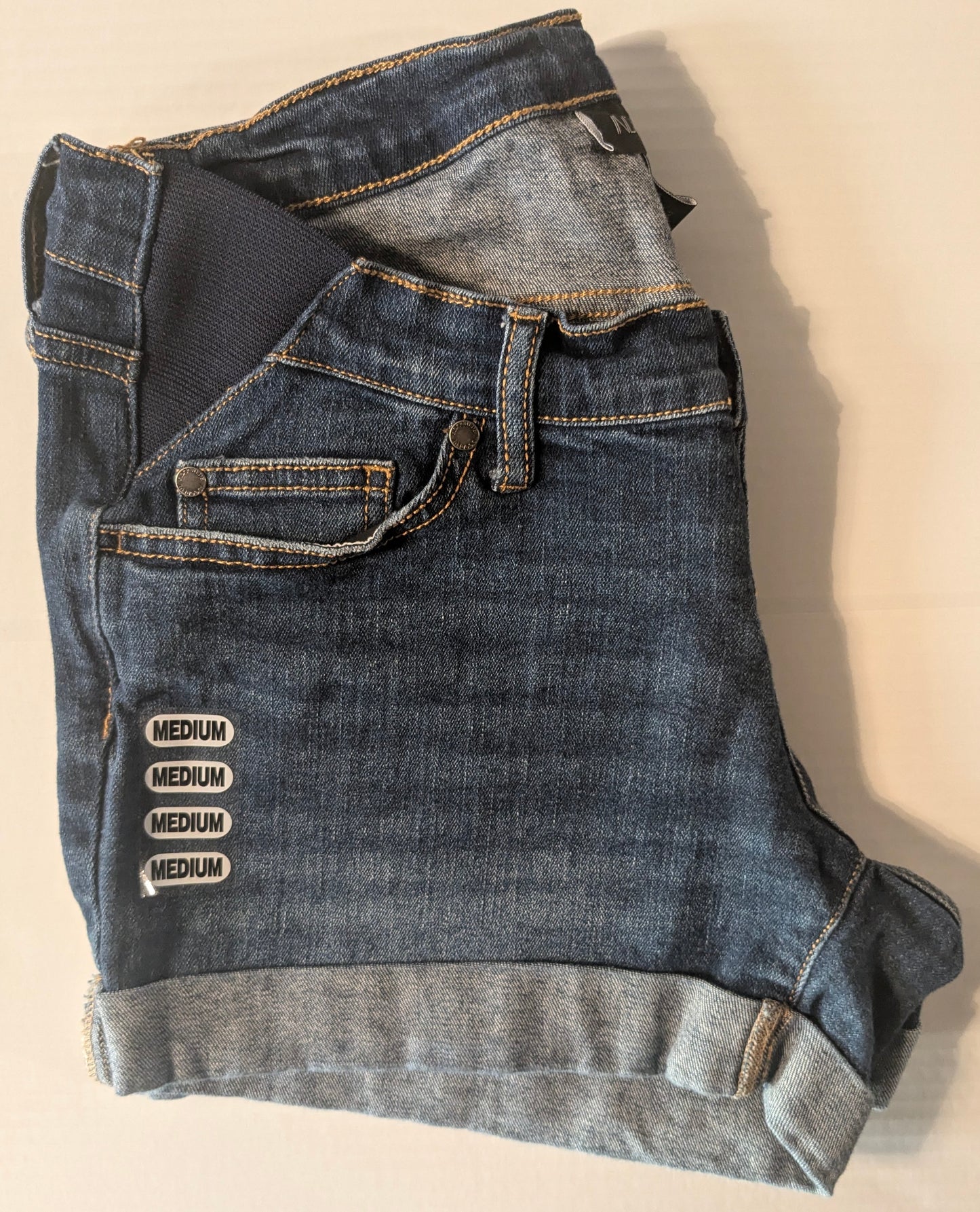 Side panels 3.5" cuffed denim shorts, Dark wash