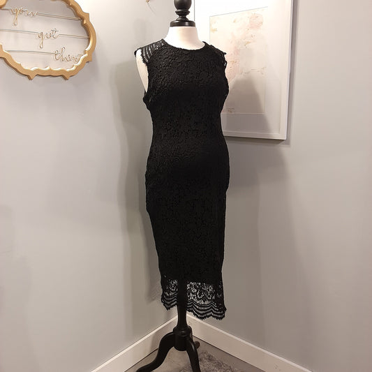 Timeless Beauty in Black Lace