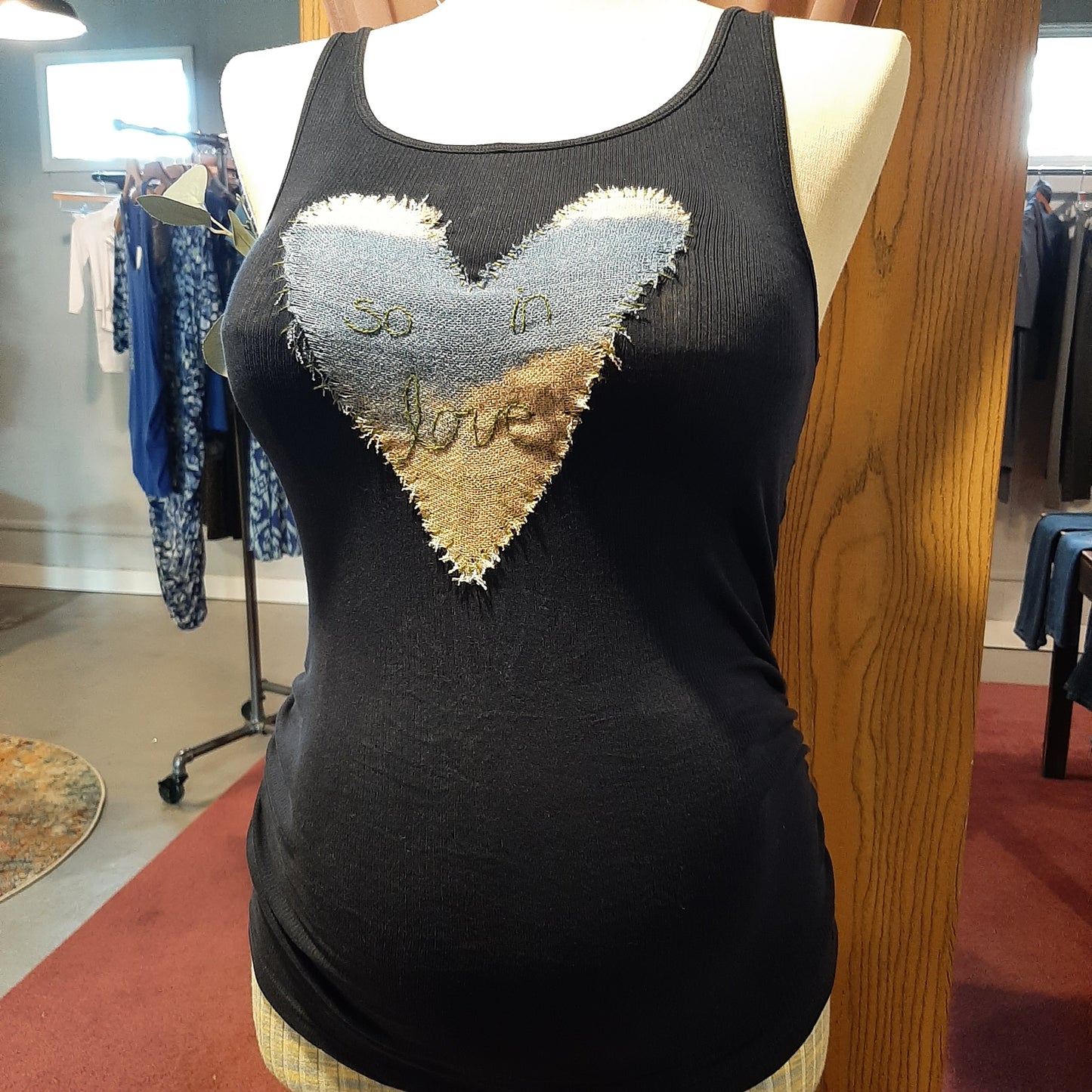 'So in love' embroidered essential tank, Navy