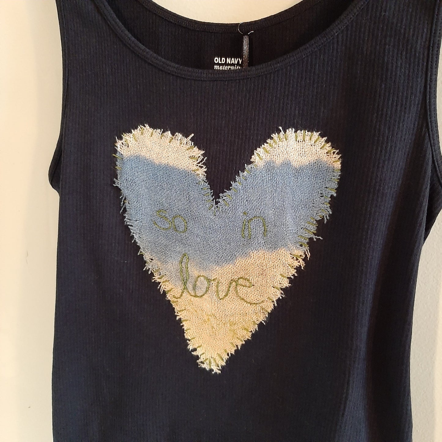 'So in love' embroidered essential tank, Navy