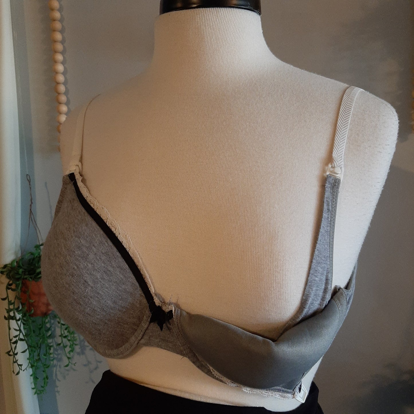 Clasp strap nursing underwire bra, Grey