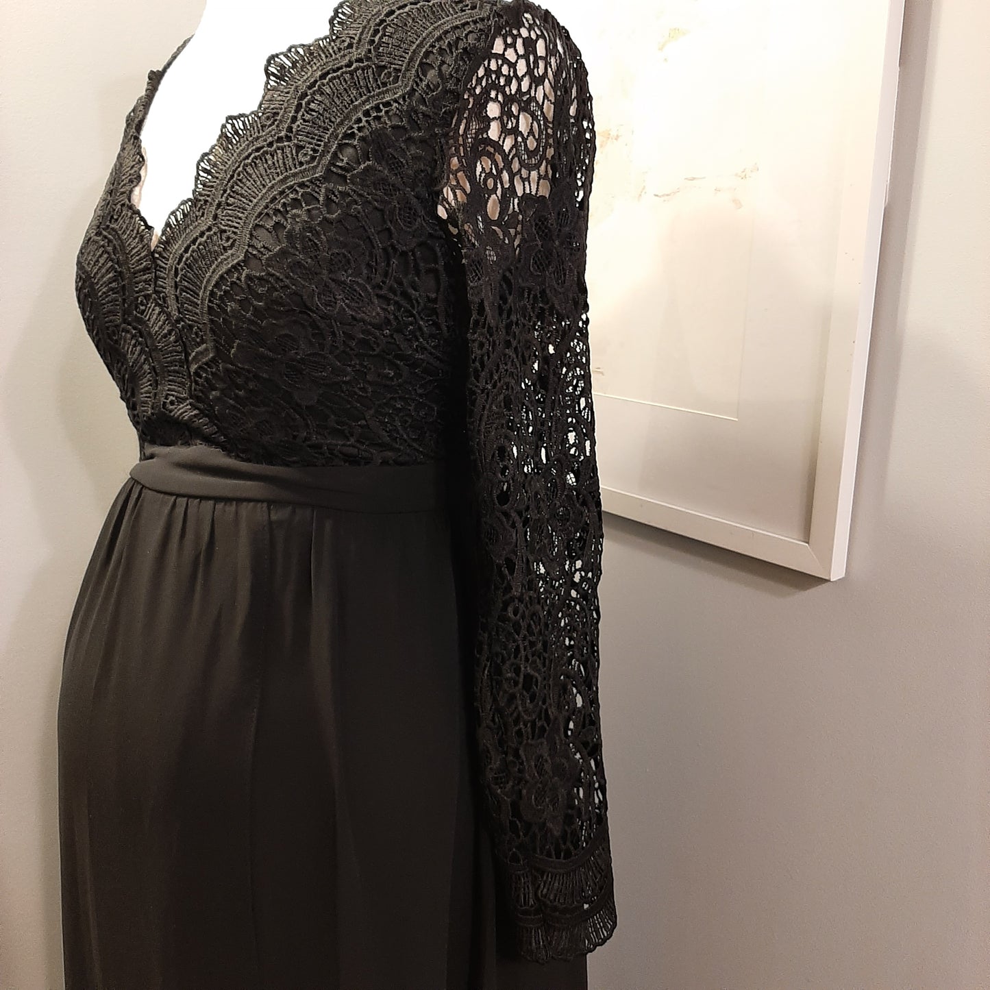 Bare Back Lace in Black