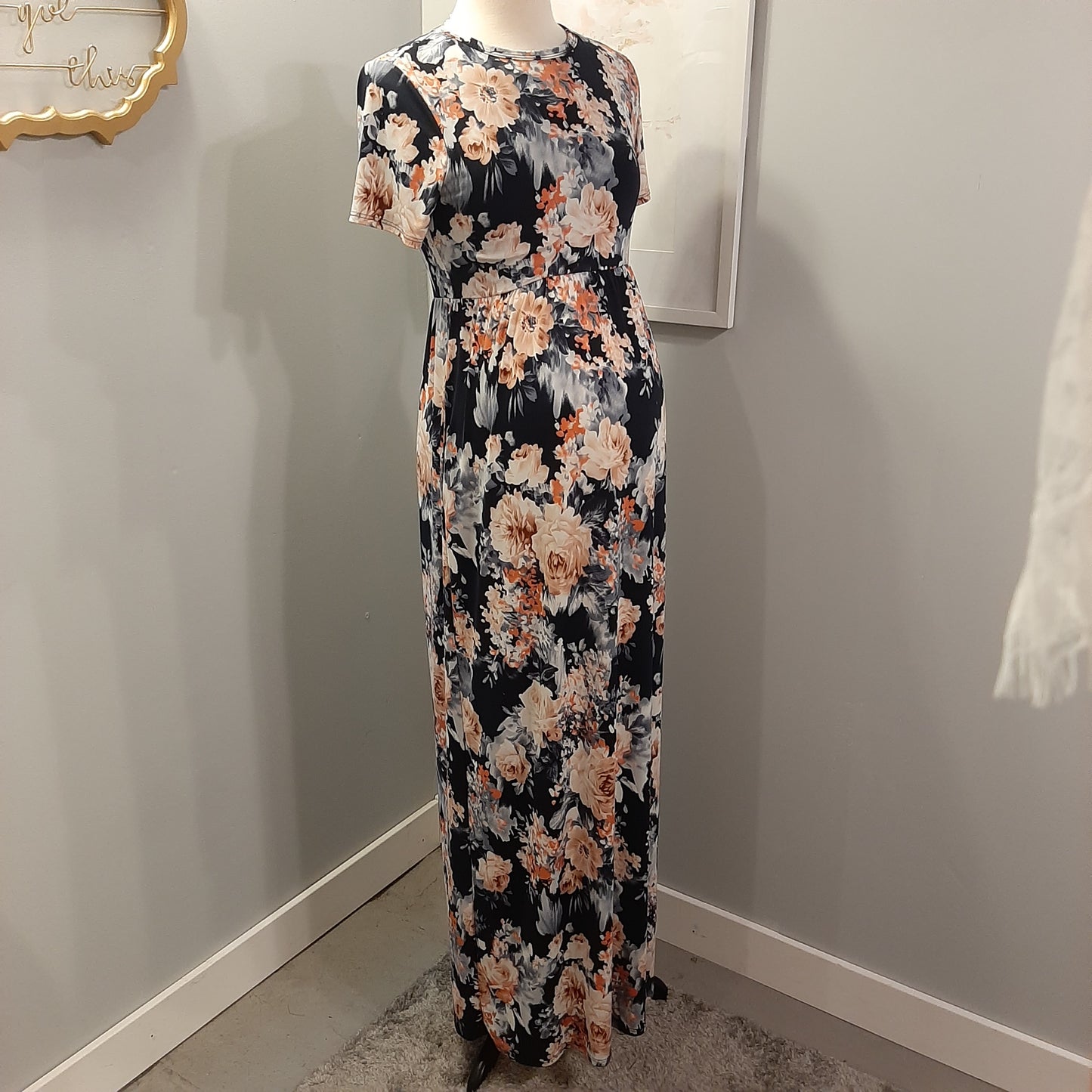 Bright Blooms in Navy v2