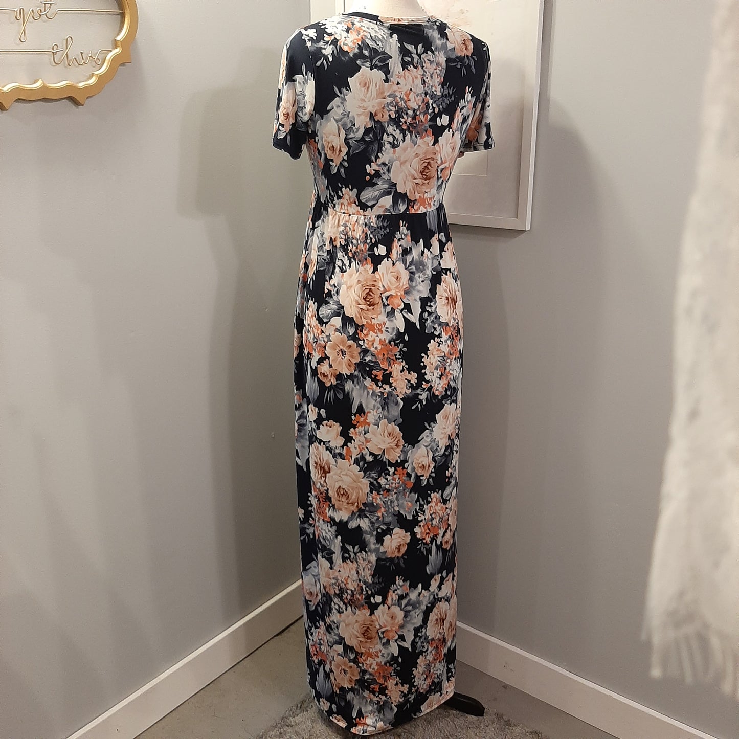 Bright Blooms in Navy v2