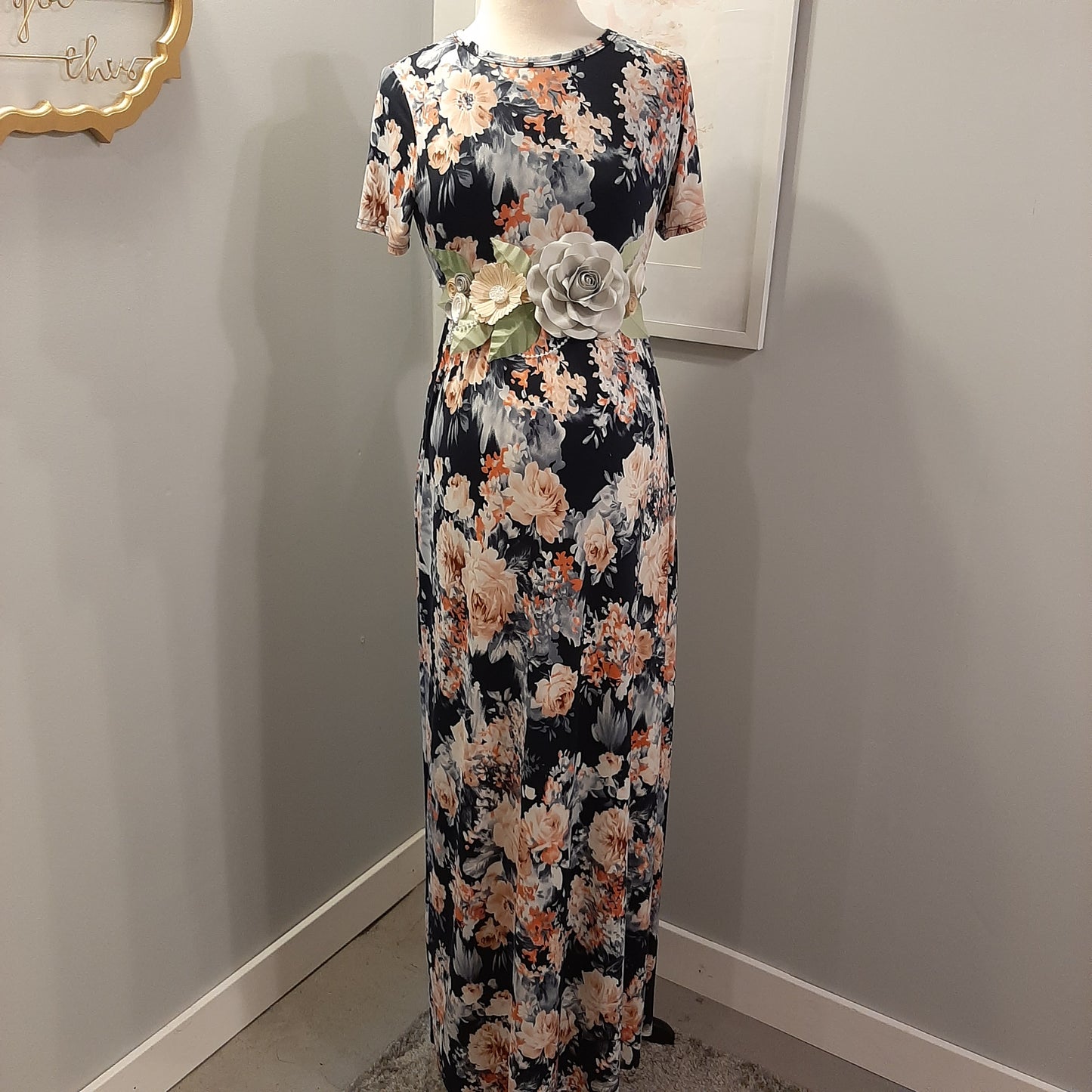 Bright Blooms in Navy v2