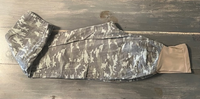 Full panel 28" capris cargo pants, Multi