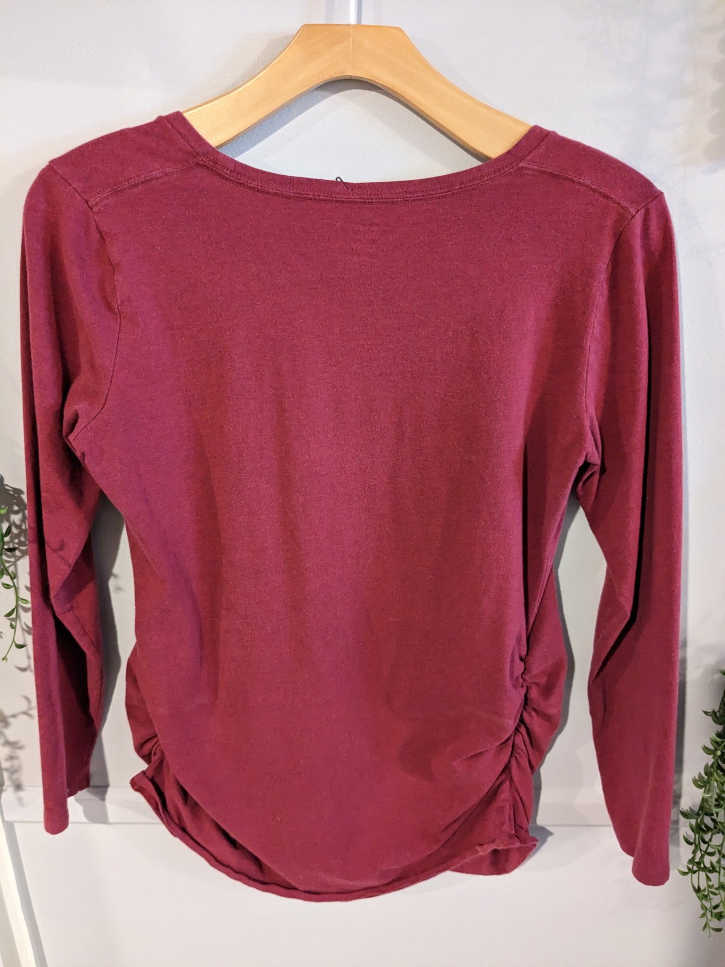 Essential scoop neck fitted LS tee, Multi
