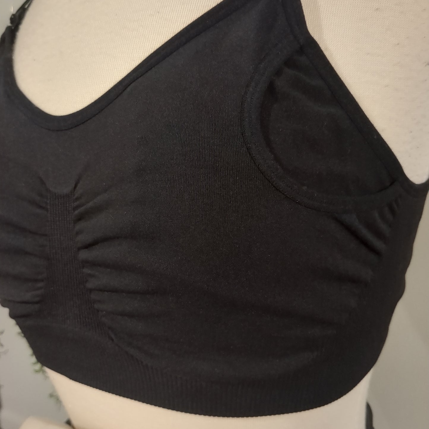 Clasp strap dual access pumping & nursing bra, Black