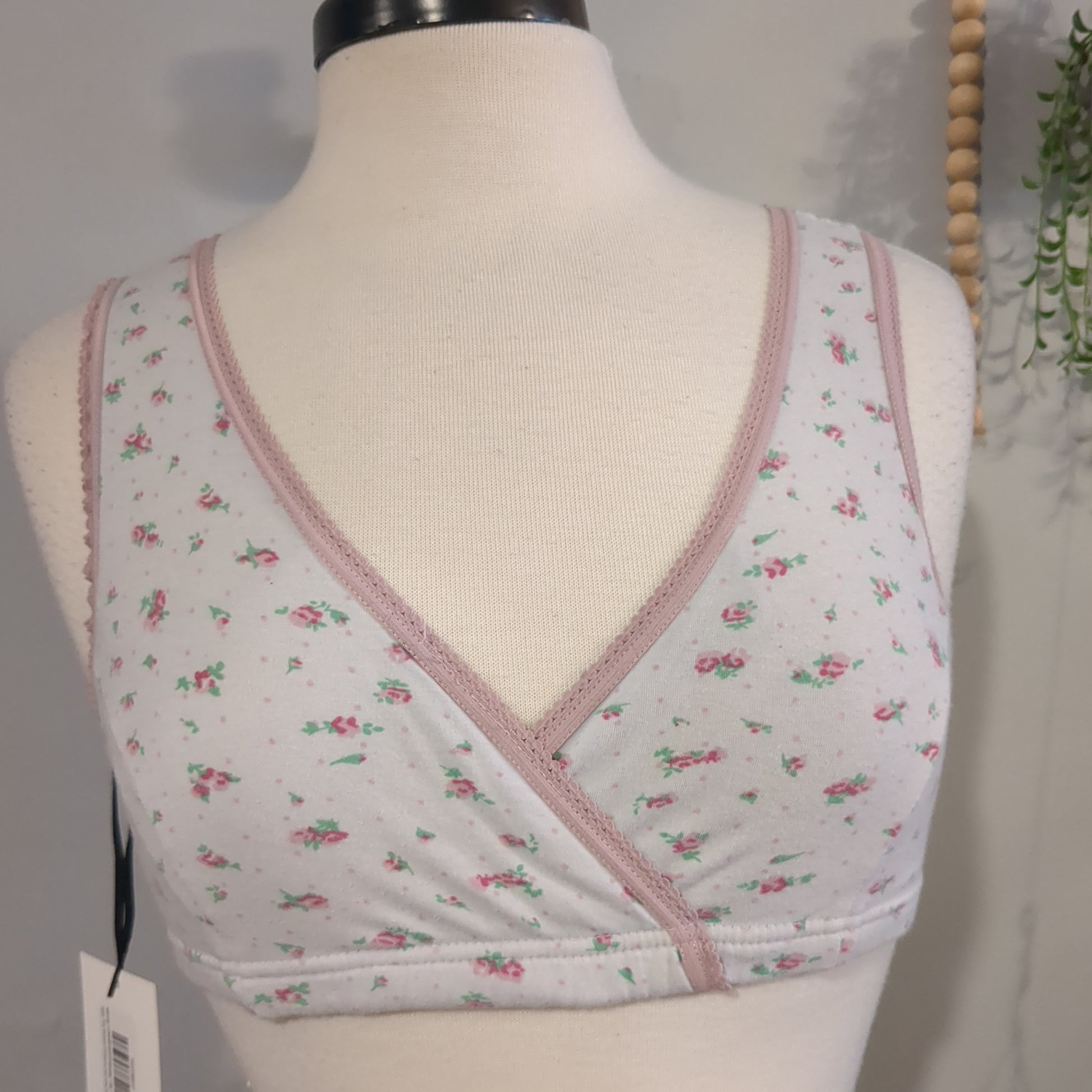 Criss-cross lace trim lounging nursing bra, White florals – Rosy
