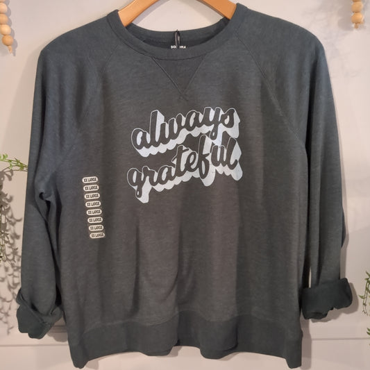 'Always Grateful' graphic sweatshirt, Hunter