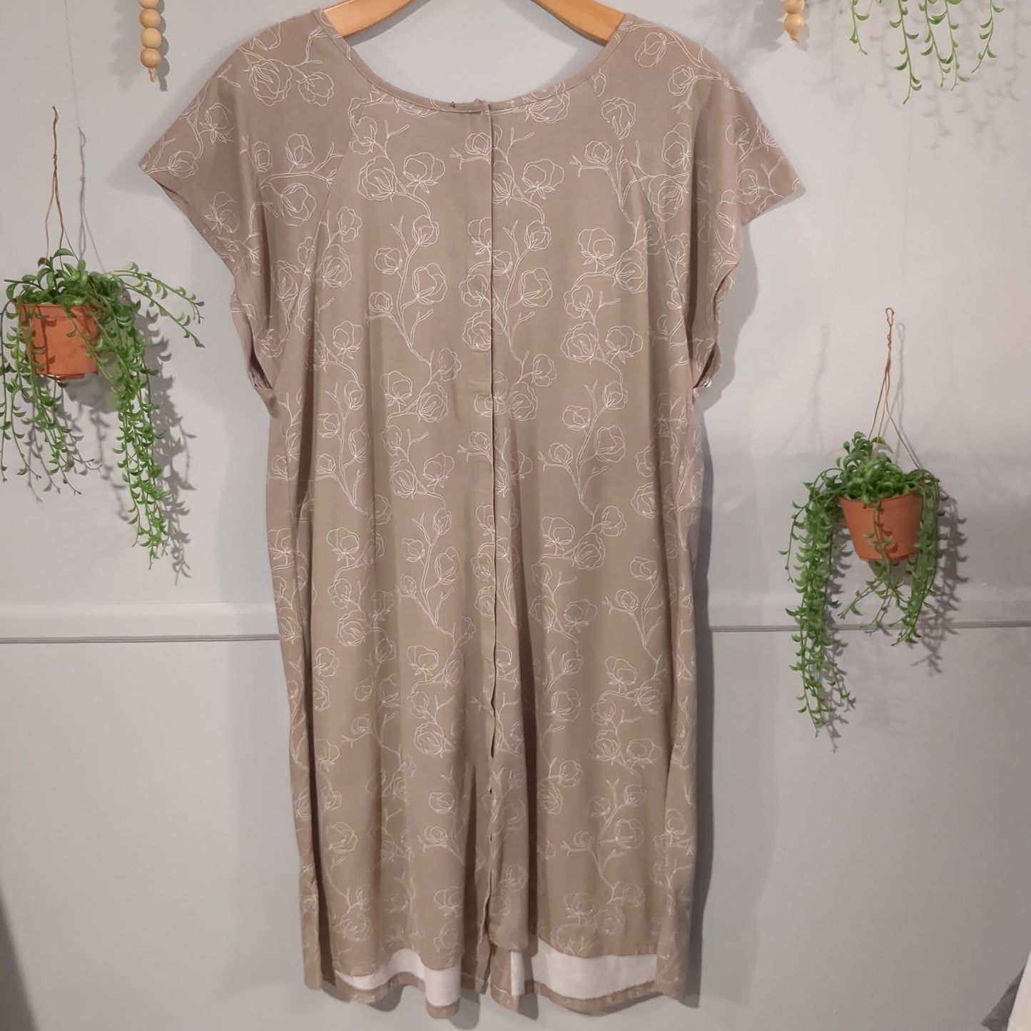 Snap & Velcro closure sleepwear & labor/birth gown, Taupe -NF