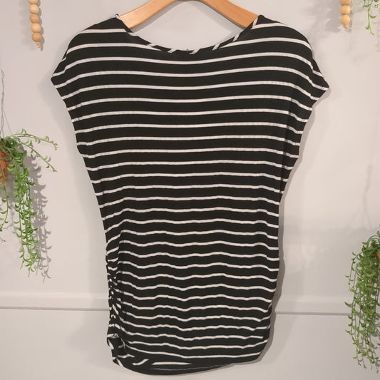 Classic fitted round neck SS tee, Black stripes