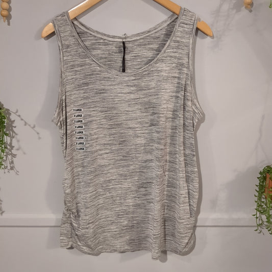 Essential fitted round neck tank, Grey