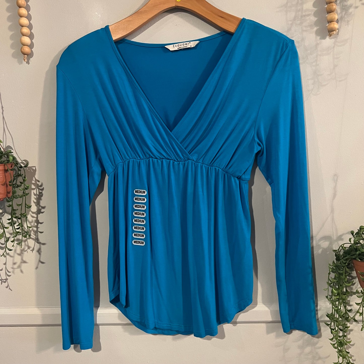 Cinched waist v-neck LS top, Deep blue -NF