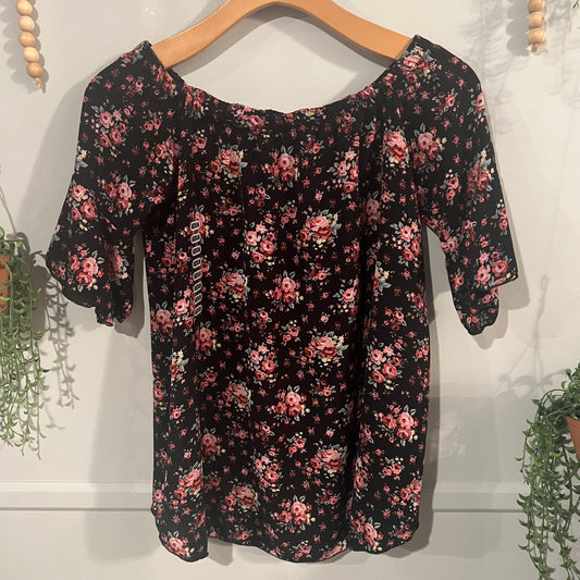 Boho florals cinched LS top, Black