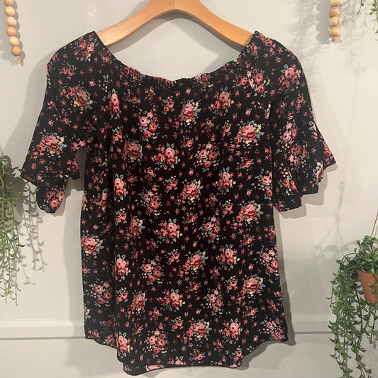 Boho florals cinched LS top, Black