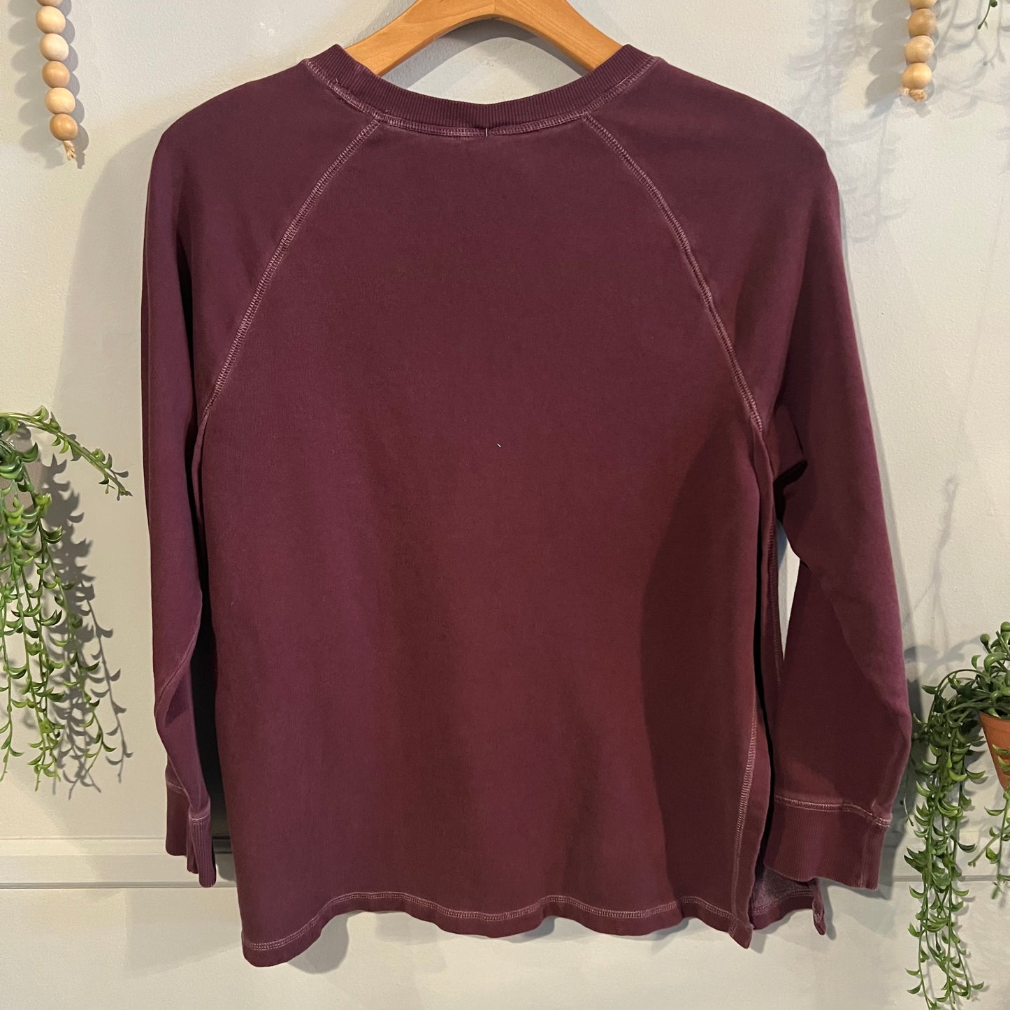 'Snacking for two' graphic sweatshirt, Mauve