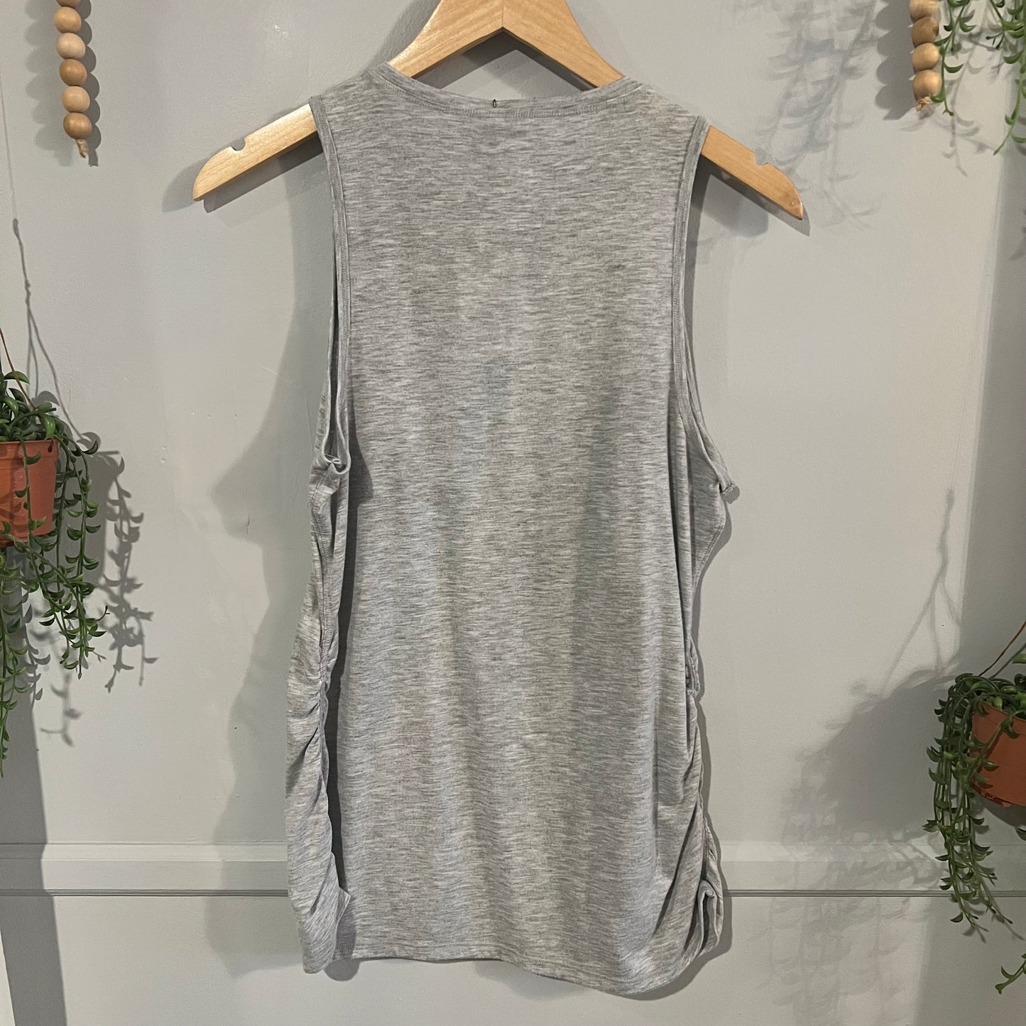 Essential fitted scoop neck tank, Grey