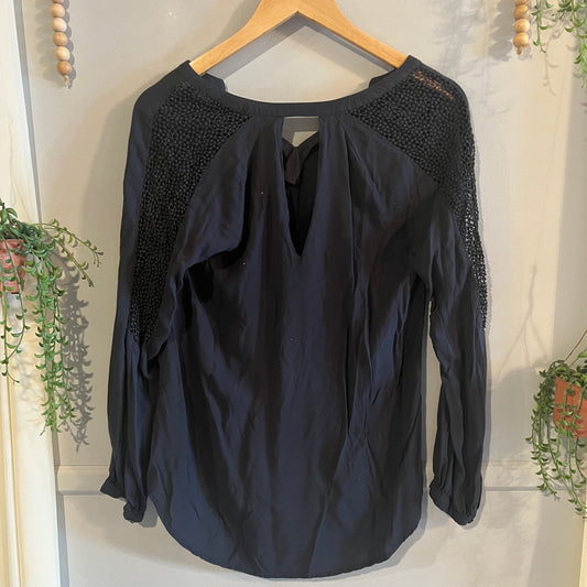 Cinched LS flowy blouse, Charcoal