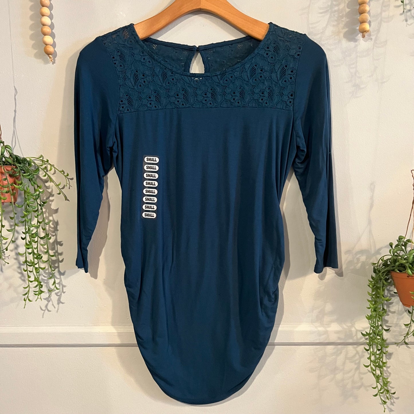 Classic lace accent fitted LS tee, turquoise